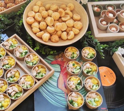 Buffet à thème entre amis Buffet à Thème Lure